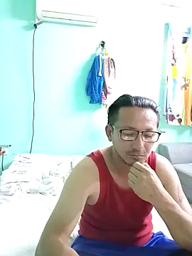 Andresguz35 online show from 03/05/26, 02:30