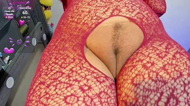 zandra milf  online show from 02/03/26, 12:21