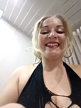 Fenix 528 online show from 11/22/25, 12:10