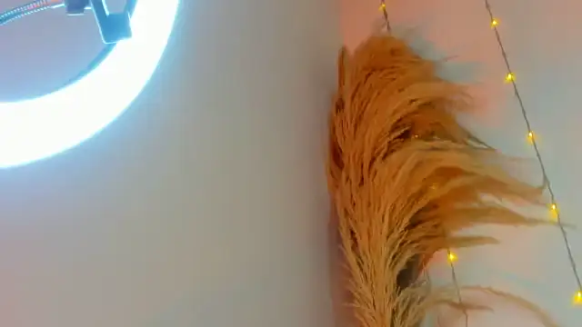 Maisa issa online show from 10/07/25, 01:23