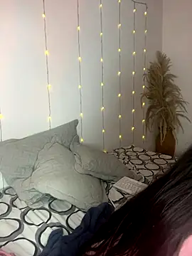 Maisa issa online show from 09/27/25, 02:01