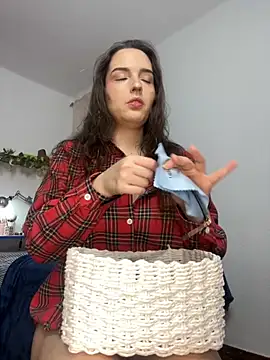 Snapshot of tatianaAlvarez1 chatting on 10/16/25, 11:13 tatianaAlvarez1 online show from 10/16/25, 11:13