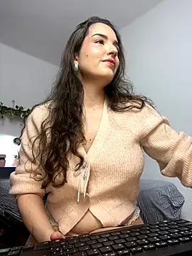 Snapshot of tatianaAlvarez1 chatting on 09/28/25, 09:55 tatianaAlvarez1 online show from 09/28/25, 09:55