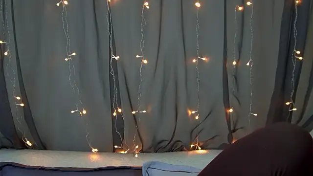 ChristinaMilton online show from 11/15/25, 06:12