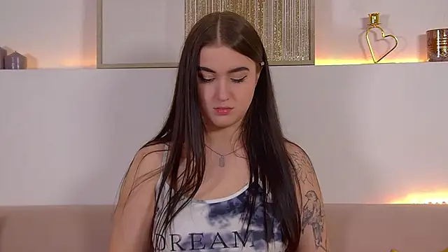 ChristinaMilton online show from 03/13/25, 12:56