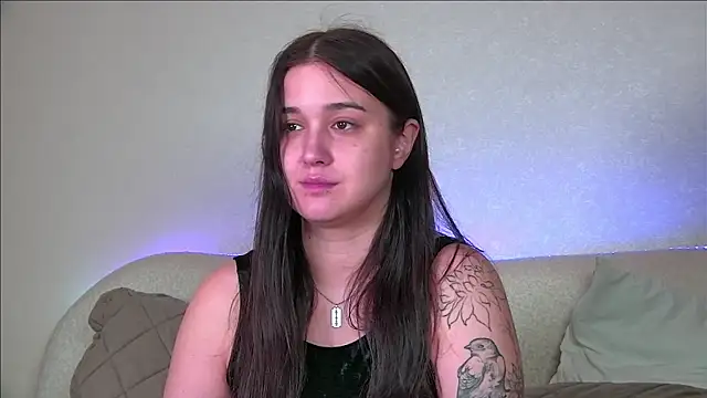 ChristinaMilton online show from 10/20/25, 06:08