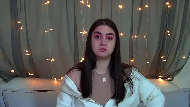 ChristinaMilton online show from 11/24/25, 07:14