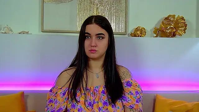 ChristinaMilton online show from 11/13/25, 06:34