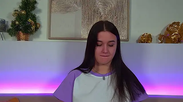 ChristinaMilton online show from 12/02/25, 06:42