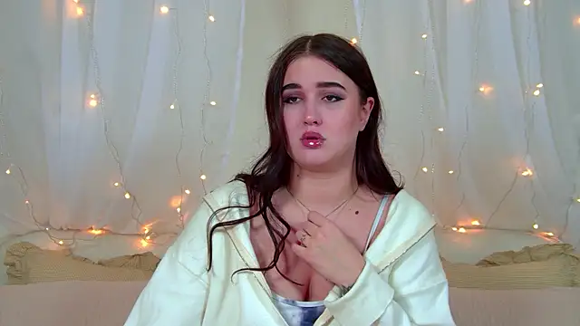 ChristinaMilton online show from 02/06/26, 06:37