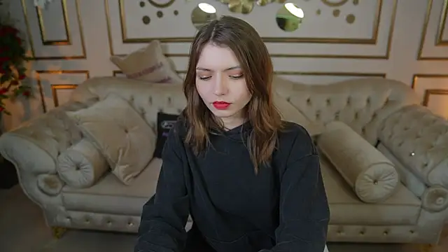 Michelle 054 online show from 12/22/25, 03:56