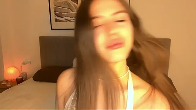 aryamirelle online show from 11/19/25, 10:21