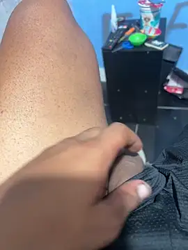 morenoroludo777 online show from 10/25/25, 04:11