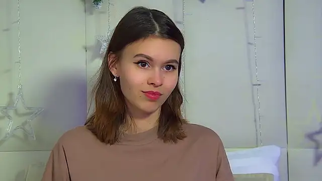 PollyLanders online show from 12/14/25, 06:24