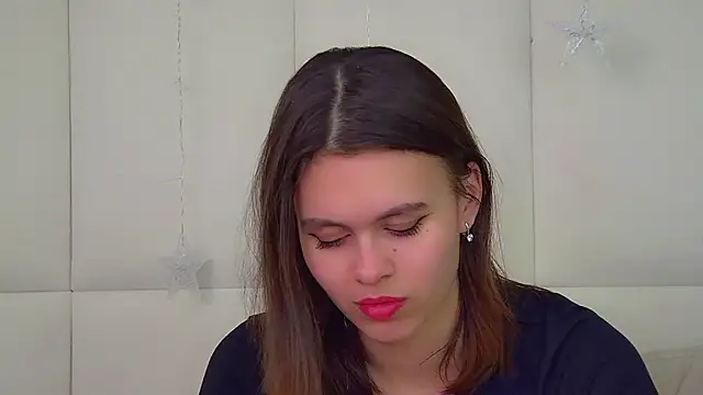 PollyLanders online show from 12/15/25, 06:14