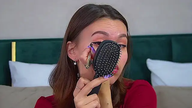 PollyLanders online show from 11/12/25, 06:28