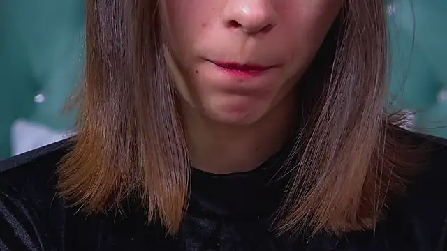 PollyLanders online show from 11/21/25, 07:46