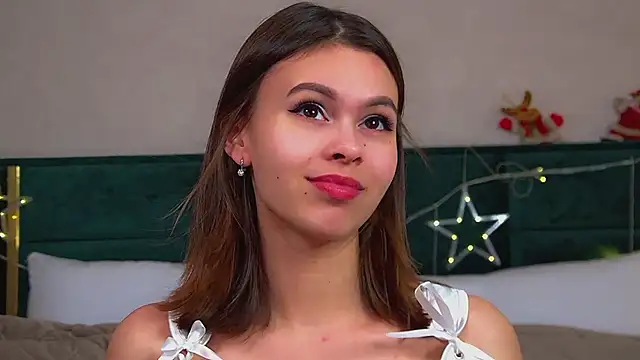 PollyLanders online show from 12/17/25, 06:57