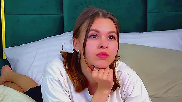 PollyLanders online show from 03/11/25, 04:30