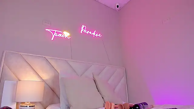 dani skinny  online show from 02/13/25, 06:37