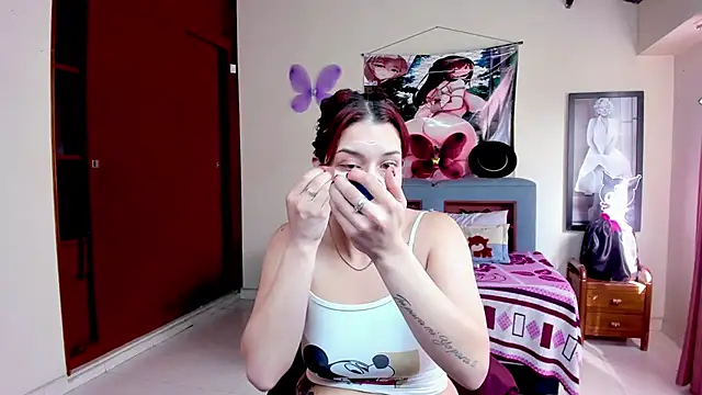 Snapshot of Marilynselxoveanalhard chatting on 02/06/26, 01:40 Marilynselxoveanalhard online show from 02/06/26, 01:40