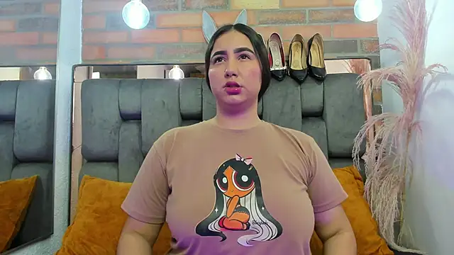 JESSYCORTES online show from 10/06/25, 02:07