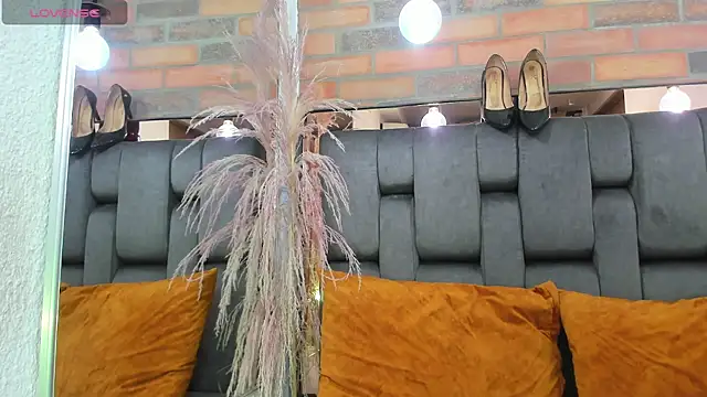 JESSYCORTES online show from 02/02/26, 08:41