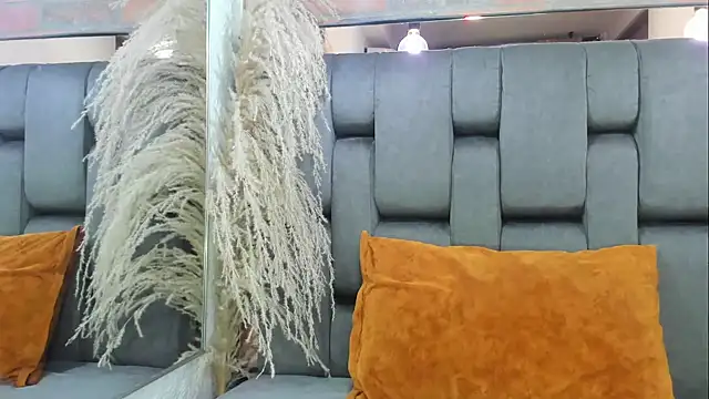 JESSYCORTES online show from 05/04/26, 10:34