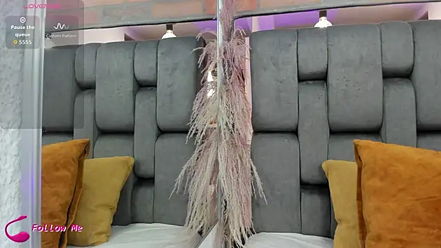 JESSYCORTES online show from 11/01/25, 03:28