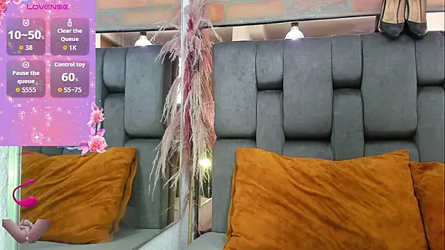 JESSYCORTES online show from 02/13/26, 08:53