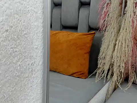 JESSYCORTES online show from 04/03/26, 04:30