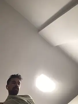 Lucascacaca online show from 10/19/25, 05:05