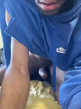 Lucascacaca online show from 12/18/25, 01:37