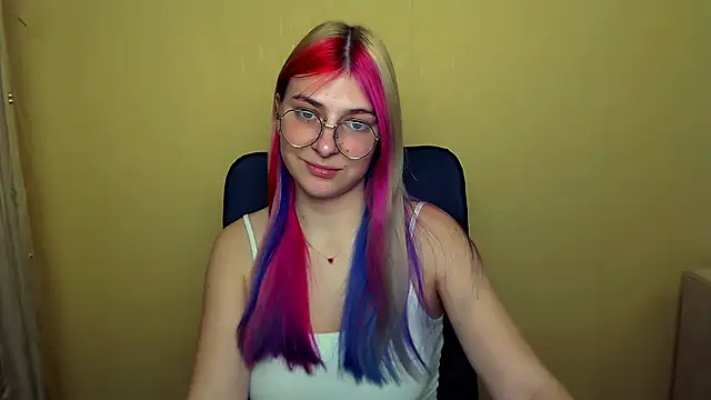 Snapshot of Luna_Lush_ chatting on 03/01/25, 10:55 Luna Lush online show from 03/01/25, 10:55