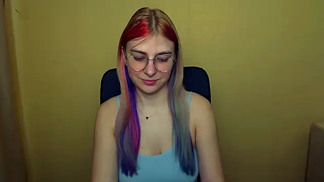Snapshot of Luna_Lush_ chatting on 03/21/25, 09:34 Luna Lush online show from 03/21/25, 09:34