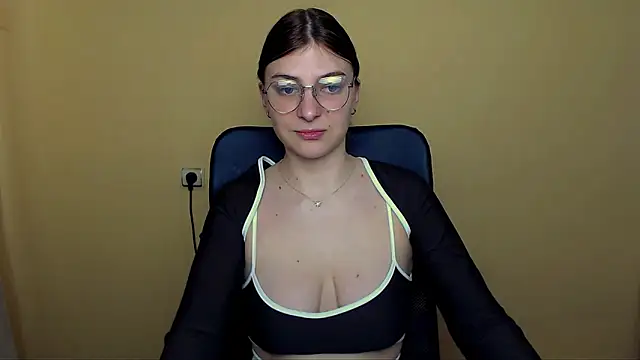 Luna Lush  online show from 03/25/26, 02:16