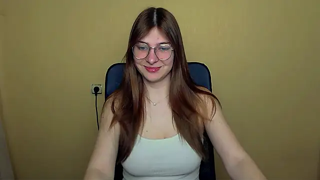 Luna Lush  online show from 04/14/26, 07:35