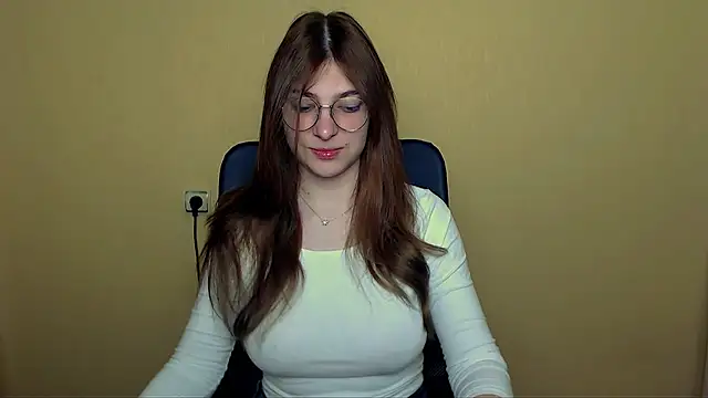 Luna Lush  online show from 05/02/26, 08:30
