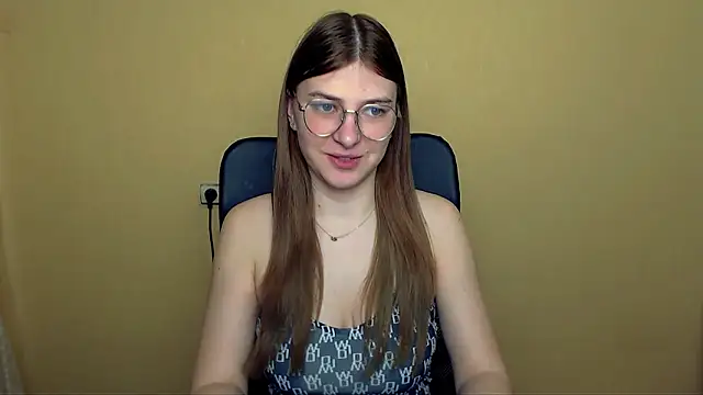 Luna Lush  online show from 04/08/26, 08:16