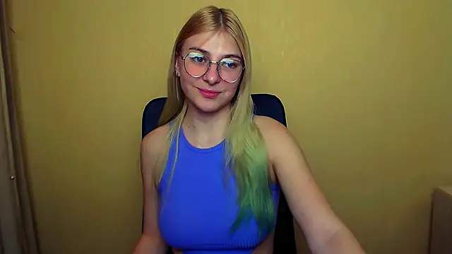 Snapshot of Luna_Lush_ chatting on 01/31/25, 11:35 Luna Lush online show from 01/31/25, 11:35