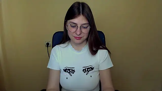 Luna Lush  online show from 02/10/26, 10:25