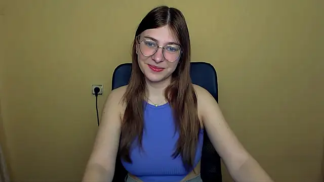 Luna Lush  online show from 04/04/26, 08:32