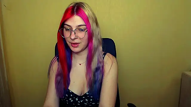 Snapshot of Luna_Lush_ chatting on 02/26/25, 09:12 Luna Lush online show from 02/26/25, 09:12