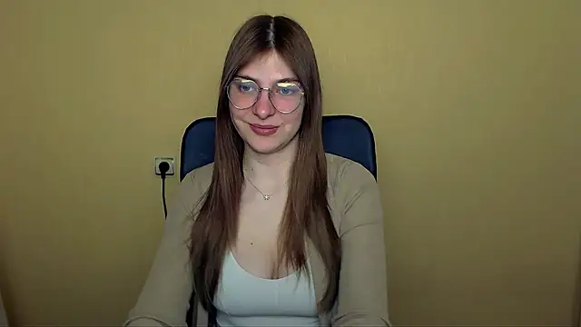 Luna Lush  online show from 04/24/26, 09:44