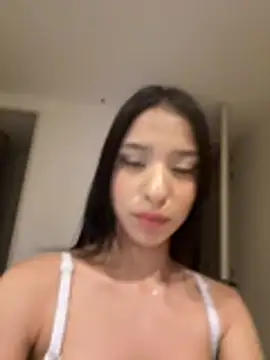 Snapshot of Sarah_cam06 chatting on 07/16/26, 12:07 Sarah cam06 online show from 07/16/26, 12:07