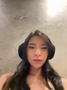Sarah cam06 online show from 05/13/26, 11:45