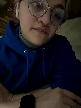 SophiaWeestt99 online show from 11/17/25, 03:21