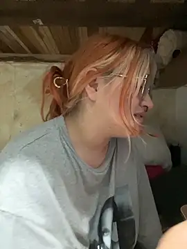 SophiaWeestt99 online show from 10/03/25, 01:53