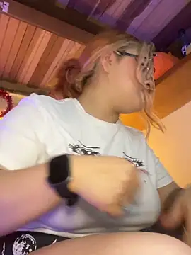 SophiaWeestt99 online show from 03/04/26, 04:42