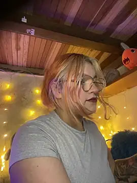 SophiaWeestt99 online show from 02/11/26, 04:12